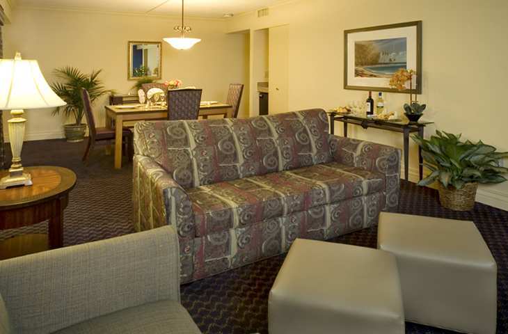 Embassy Suites Boca Raton Bilik gambar